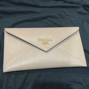 BRAND NEW Prada Wallet 1MF175